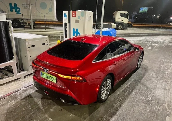 Toyota Mirai cena 179000 przebieg: 5800, rok produkcji 2021 z Poniatowa małe 106